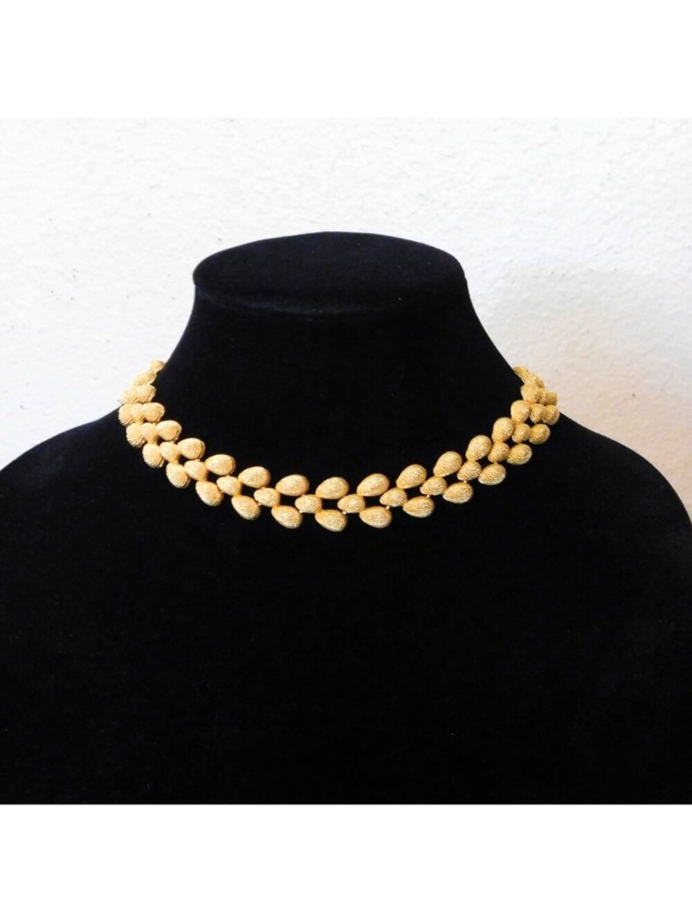 Premier Designs Vintage Gold-Tone Set Choker Necklace Bracelet Clip Earrings - Picture 10 of 13